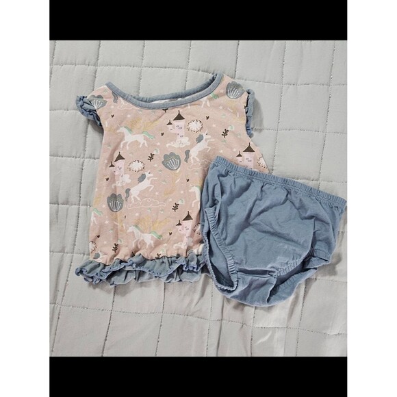 Unbranded Other - JanieMarie Pink Unicorn Top with Carters Light Blue Ruffle Bloomers